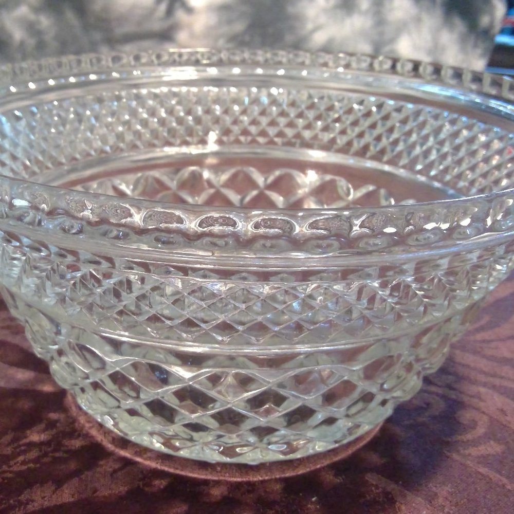 Vintage Anchor Hocking 10" Wexford Glass Large Serving Salad/Fruit Bowl